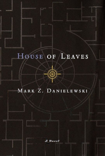 Buchcover und Innenansicht für das Buch: House of Leaves. The Remastered, Full-Color Edition