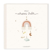 Buchcover und Innenansicht für das Buch: Baby-Album mit Stickerei Mein erstes Jahr