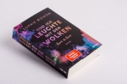 Buchcover und Innenansicht für das Buch: Und ich leuchte mit den Wolken