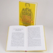 Buchcover und Innenansicht für das Buch: Sister Outsider
