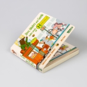 Buchcover und Innenansicht für das Buch: Zebra, Nilpferd und Gazelle laufen schnell zur ... Haltestelle!