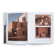 Buchcover und Innenansicht für das Buch: Mindful Places to Stay