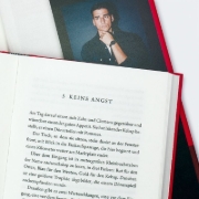 Buchcover und Innenansicht für das Buch: Casino