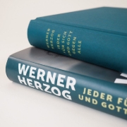 Buchcover und Innenansicht für das Buch: Jeder für sich und Gott gegen alle