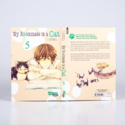 Buchcover und Innenansicht für das Buch: Doukyonin wa Hiza, Tokidoki, Atama no Ue