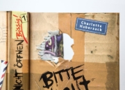 Buchcover und Innenansicht für das Buch: Bitte nicht öffnen 1: Bissig!