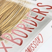 Buchcover und Innenansicht für das Buch: Crossing Borders 1