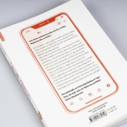 Buchcover und Innenansicht für das Buch: Crossing Borders 1