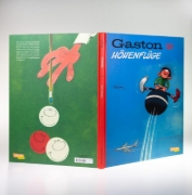 Buchcover und Innenansicht für das Buch: Un gaffeur sachant gaffer