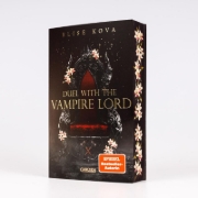Buchcover und Innenansicht für das Buch: A Duel with the Vampire Lord