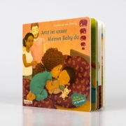 Buchcover und Innenansicht für das Buch: Jetzt ist unser kleines Baby da
