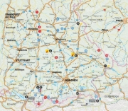 Buchcover und Innenansicht für das Buch: Die Wander-Bucket-List Bayern