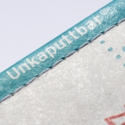 Buchcover und Innenansicht für das Buch: Unkaputtbar: Erstes Wissen: Zahnbürste, Töpfchen und Badewanne 