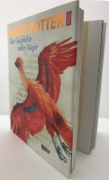 Buchcover und Innenansicht für das Buch: Harry Potter: A History of Magic