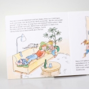 Buchcover und Innenansicht für das Buch: Conni hilft Mama