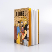 Buchcover und Innenansicht für das Buch: Tunnel - eine israelische Satire