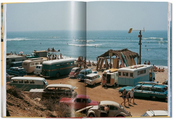 Buchcover und Innenansicht für das Buch: LeRoy Grannis. Surf Photography of the 1960s and 1970s