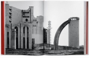 Buchcover und Innenansicht für das Buch: Cosmic Communist Constructions Photographed