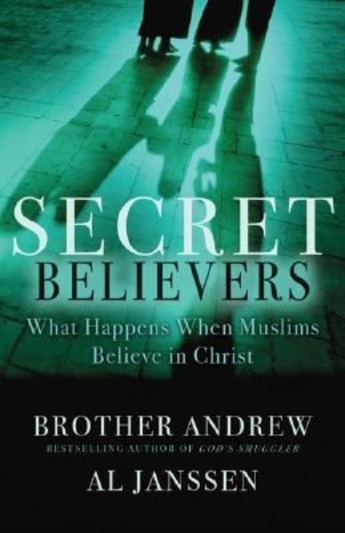 Buchcover und Innenansicht für das Buch: Secret Believers