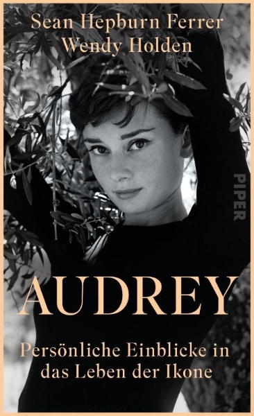 Buchcover und Innenansicht für das Buch: Intimate Audrey