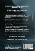 Buchcover und Innenansicht für das Buch: Arctic Fire