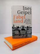 Buchcover und Innenansicht für das Buch: Fabelland