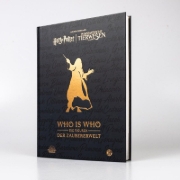 Buchcover und Innenansicht für das Buch: Aus den Filmen von Harry Potter und Phantastische Tierwesen: WHO IS WHO - Die Figuren der Zaubererwelt
