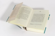 Buchcover und Innenansicht für das Buch: TELL ME EVERYTHING