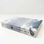 Buchcover und Innenansicht für das Buch: A Court of Frost and Starlight