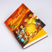 Buchcover und Innenansicht für das Buch: Im Zeichen der Zauberkugel 4: Das Geheimnis des Drachen