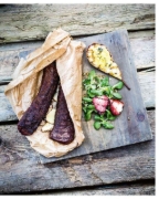 Buchcover und Innenansicht für das Buch: Wild grillen