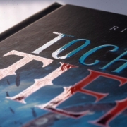 Buchcover und Innenansicht für das Buch: Daughter of the Deep