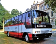 Buchcover und Innenansicht für das Buch: Jahrbuch Omnibusse 2026