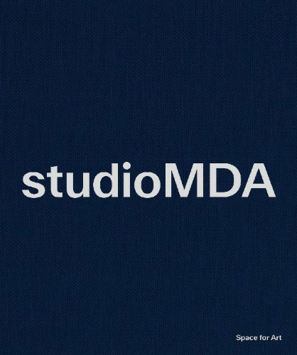 Buchcover und Innenansicht für das Buch: studioMDA