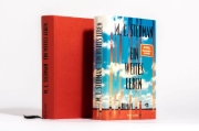 Buchcover und Innenansicht für das Buch: A Far-Flung Life