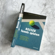 Buchcover und Innenansicht für das Buch: Besser Tennis spielen
