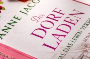 Buchcover und Innenansicht für das Buch: Der Dorfladen - Was das Leben verspricht