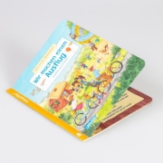Buchcover und Innenansicht für das Buch: Unkaputtbar: Mein erstes Wimmelbuch: Wir machen einen Ausflug