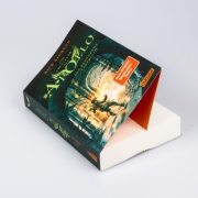 Buchcover und Innenansicht für das Buch: The Trials of Apollo, Book 1: The Burning Maze