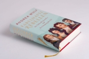 Buchcover und Innenansicht für das Buch: Magnificent Rebels: The First Romantics and the Invention of the Self