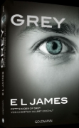 Buchcover und Innenansicht für das Buch: Grey