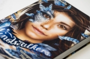 Buchcover und Innenansicht für das Buch: Windwalkers (1). Verborgene Flügel