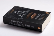 Buchcover und Innenansicht für das Buch: If we were villains