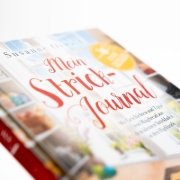 Buchcover und Innenansicht für das Buch: Mein Strickjournal