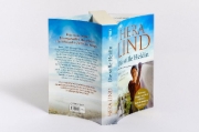 Buchcover und Innenansicht für das Buch: Die stille Heldin