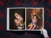 Buchcover und Innenansicht für das Buch: Araki. Bondage