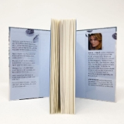 Buchcover und Innenansicht für das Buch: A Court of Frost and Starlight