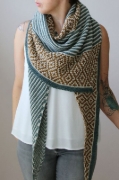 Buchcover und Innenansicht für das Buch: Mairlynd: Shawl Love. Mit 'Row Maps' zu allen Designs!