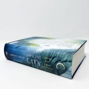 Buchcover und Innenansicht für das Buch: Crescent City - House of Sky and Breath