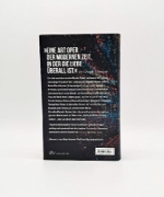Buchcover und Innenansicht für das Buch: La guerre par d'autres moyens